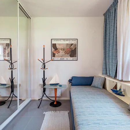 Beachfront Escape In Ваканционна къща Сивири